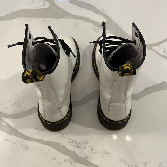 Dr Martens leather boots with Bouncing Soles - Picture 2 of 5